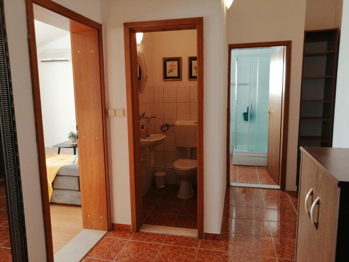 Apartment Near The Sea-Self Check-In Podstrana Exterior foto
