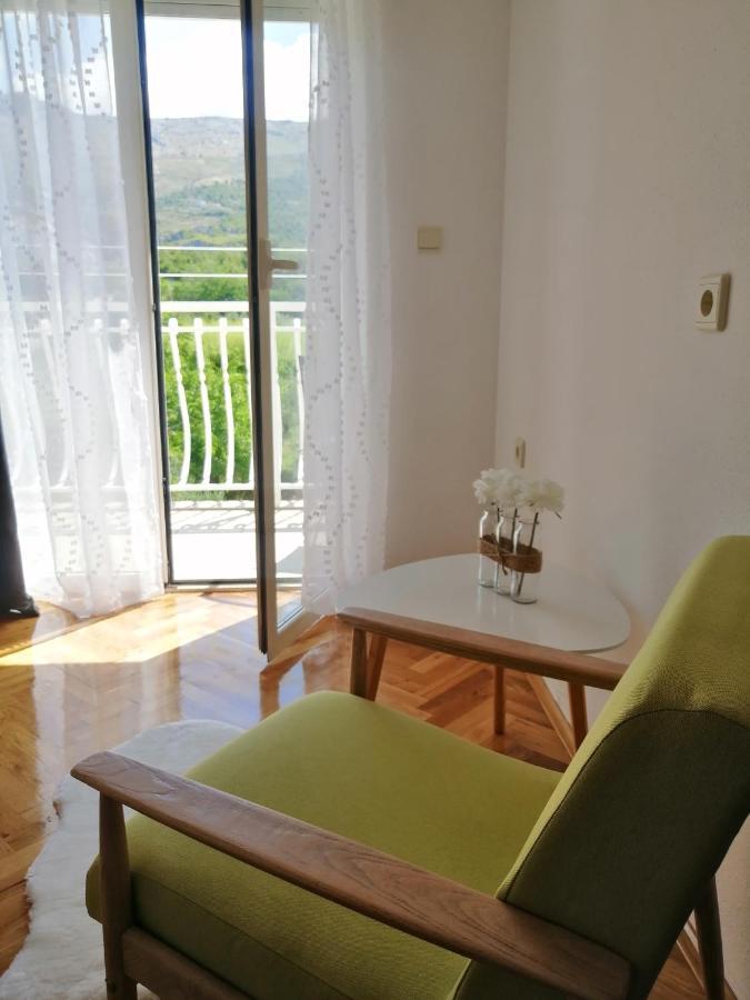 Apartment Near The Sea-Self Check-In Podstrana Exterior foto