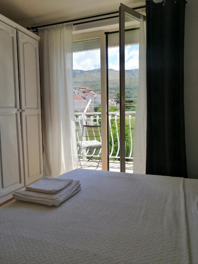 Apartment Near The Sea-Self Check-In Podstrana Exterior foto